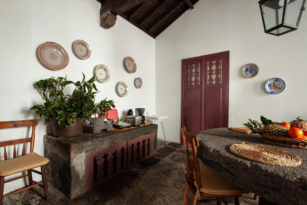 Casa Senhora Das Necessidades ポンタ・デルガダ エクステリア 写真